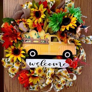 Sunflower Wreath with yellow lemons, sunflowers, ribbons, bow. 22x22x6